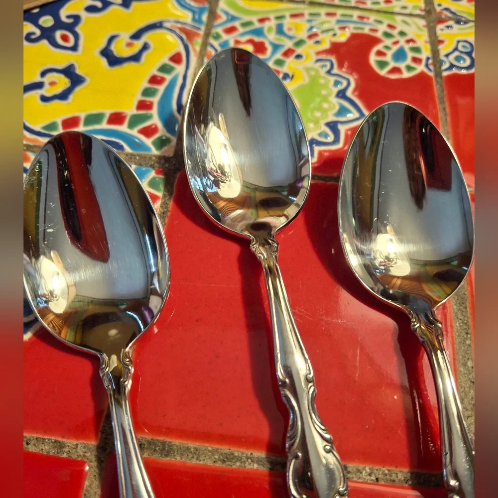 Oneida Stainless Steel Teaspoons 